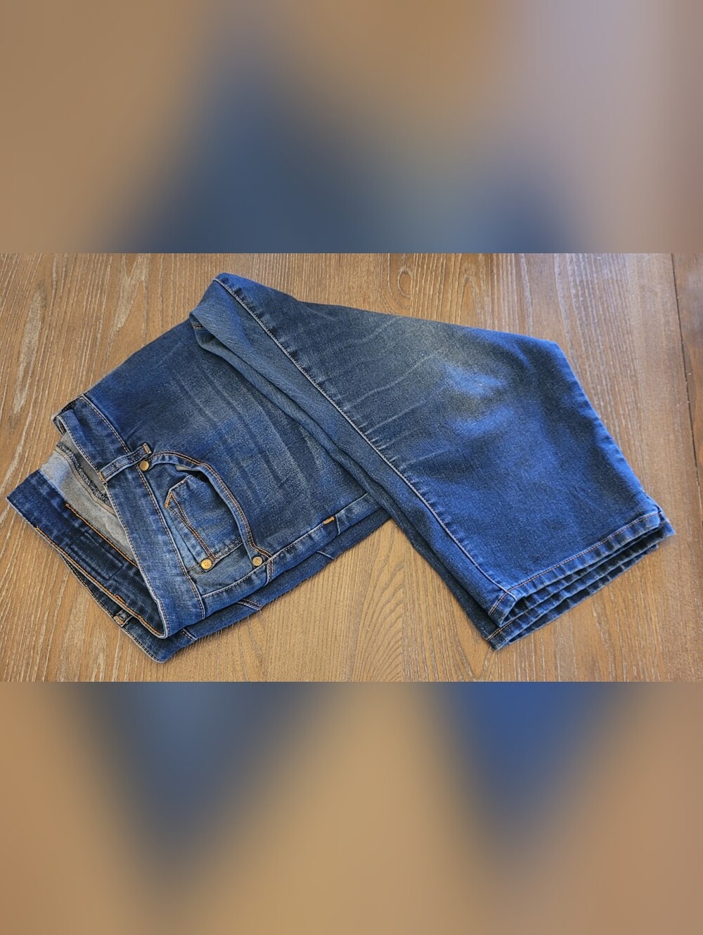 Women's Jean Capris in Dark Blue Denim